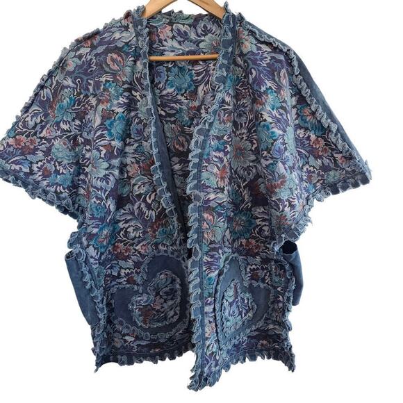 Vintage 80s Handmade Cardigan Womens 2X Blue Floral Tapestry Indie Boho Hearts